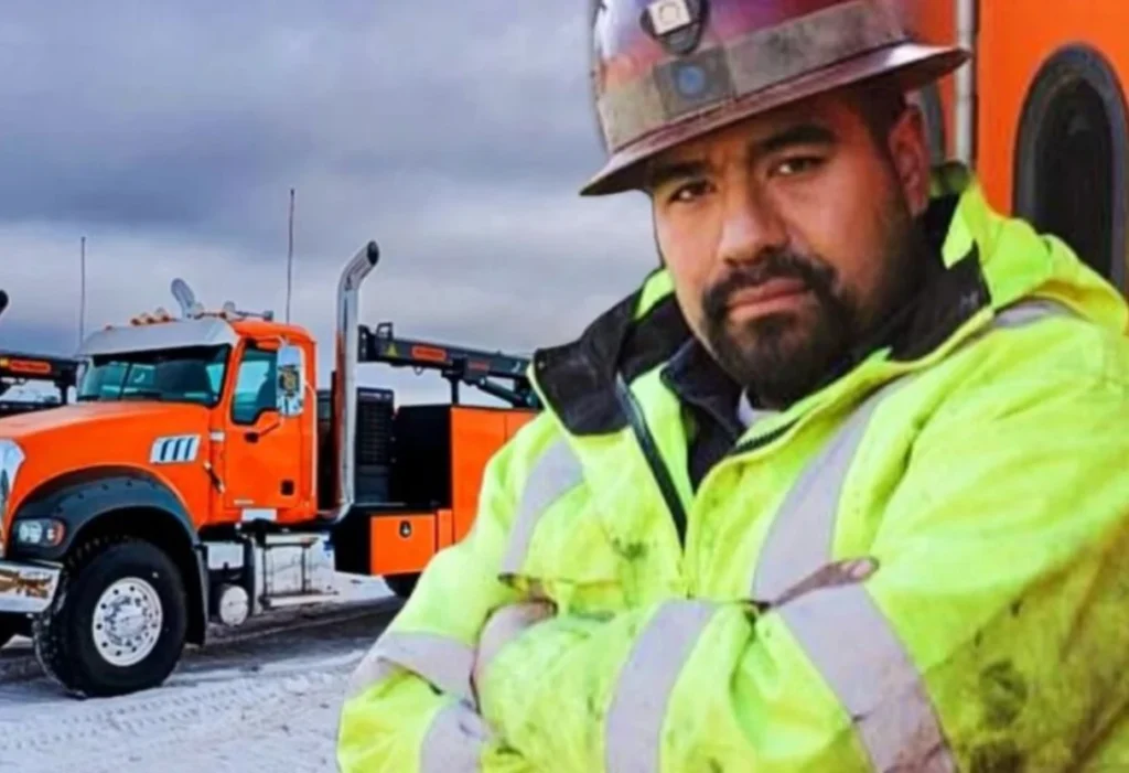 Juan Ibarra Net Worth: How Much Has the Entrepreneur Made? Juan Ibarra net worth overview showing his career achievements, income sources, and financial growth.